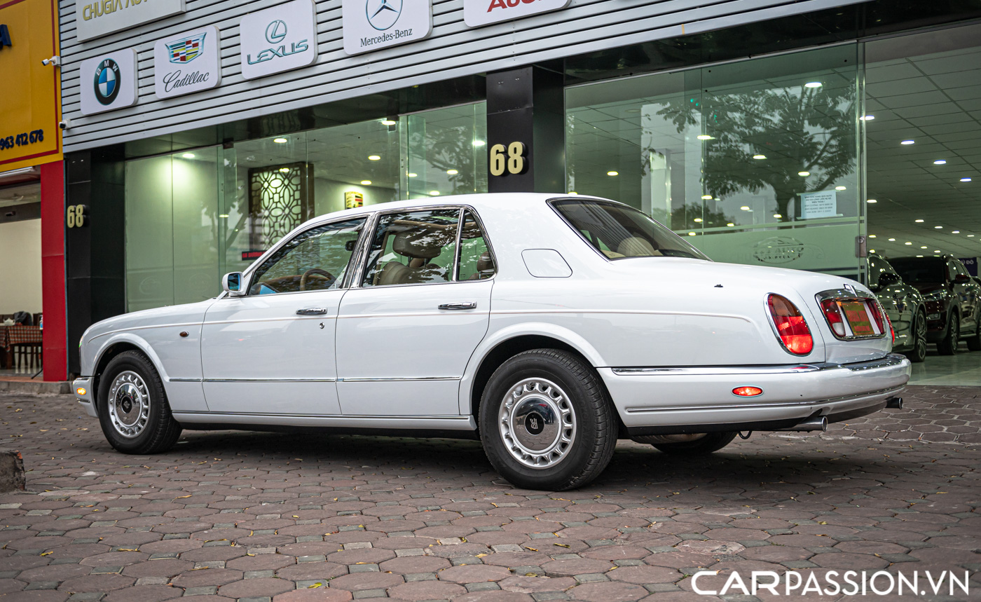 Rolls-Royce Silver Seraph (116).JPG
