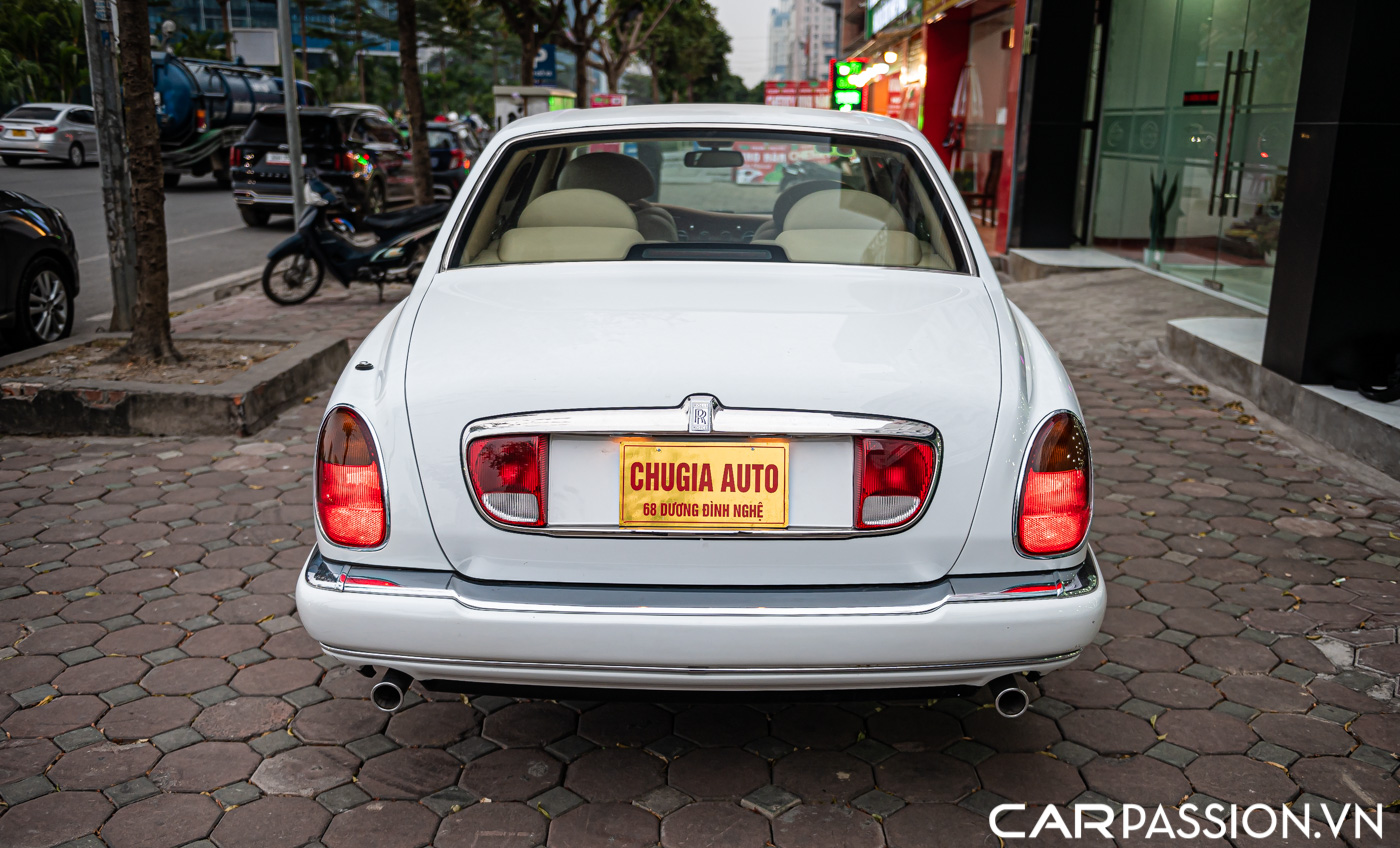 Rolls-Royce Silver Seraph (119).JPG