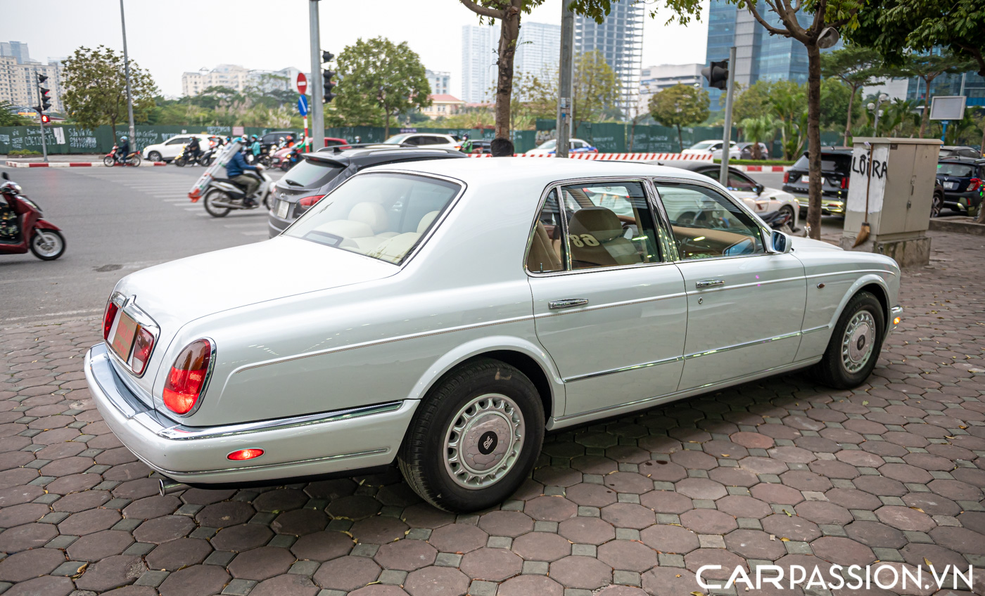 Rolls-Royce Silver Seraph (131).JPG