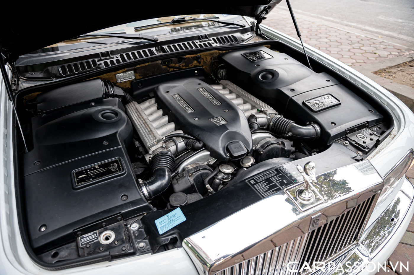 Rolls-Royce Silver Seraph (46).JPG