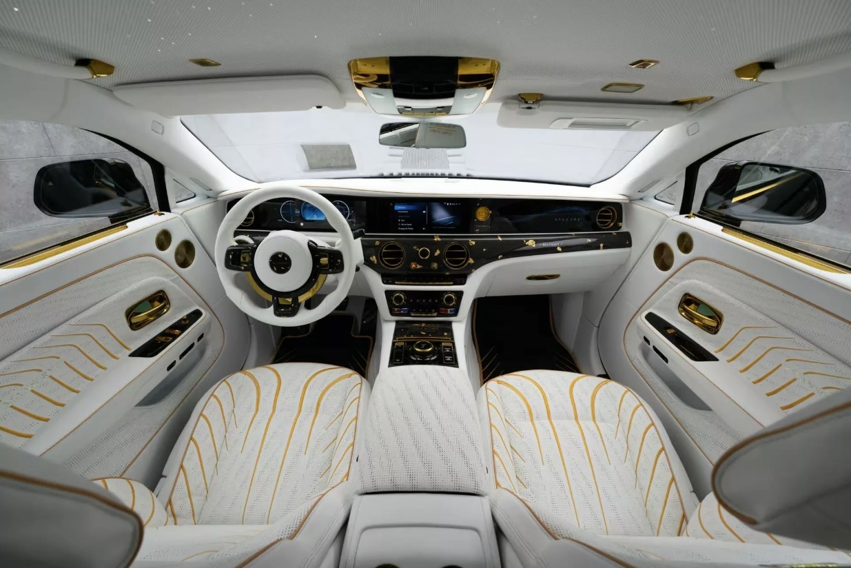 Rolls-Royce Spectre 4.jpeg