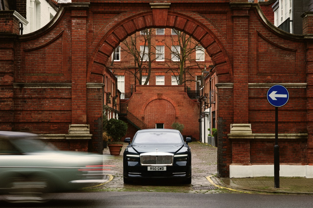 Rolls-Royce Spectre-anh-5.jpeg