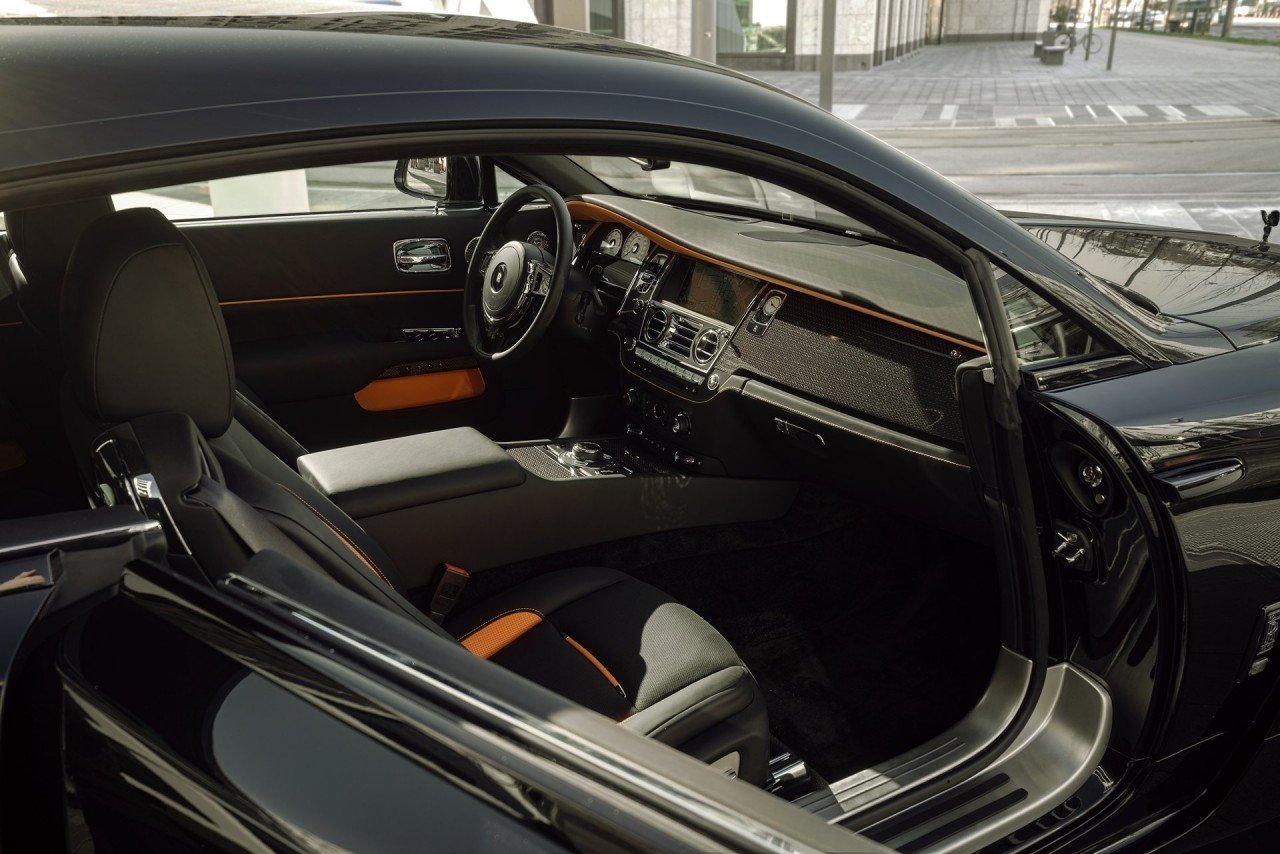 Rolls-Royce-Wraith-Black-Badge-Overdose (4).jpg