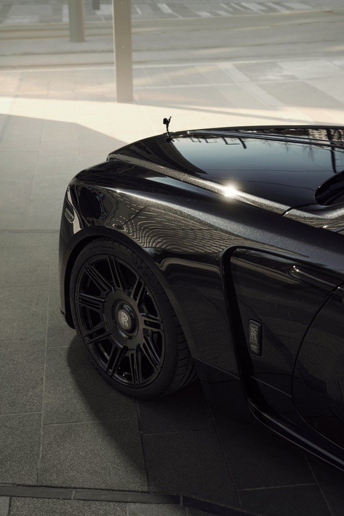 Rolls-Royce-Wraith-Black-Badge-Overdose (6).jpg