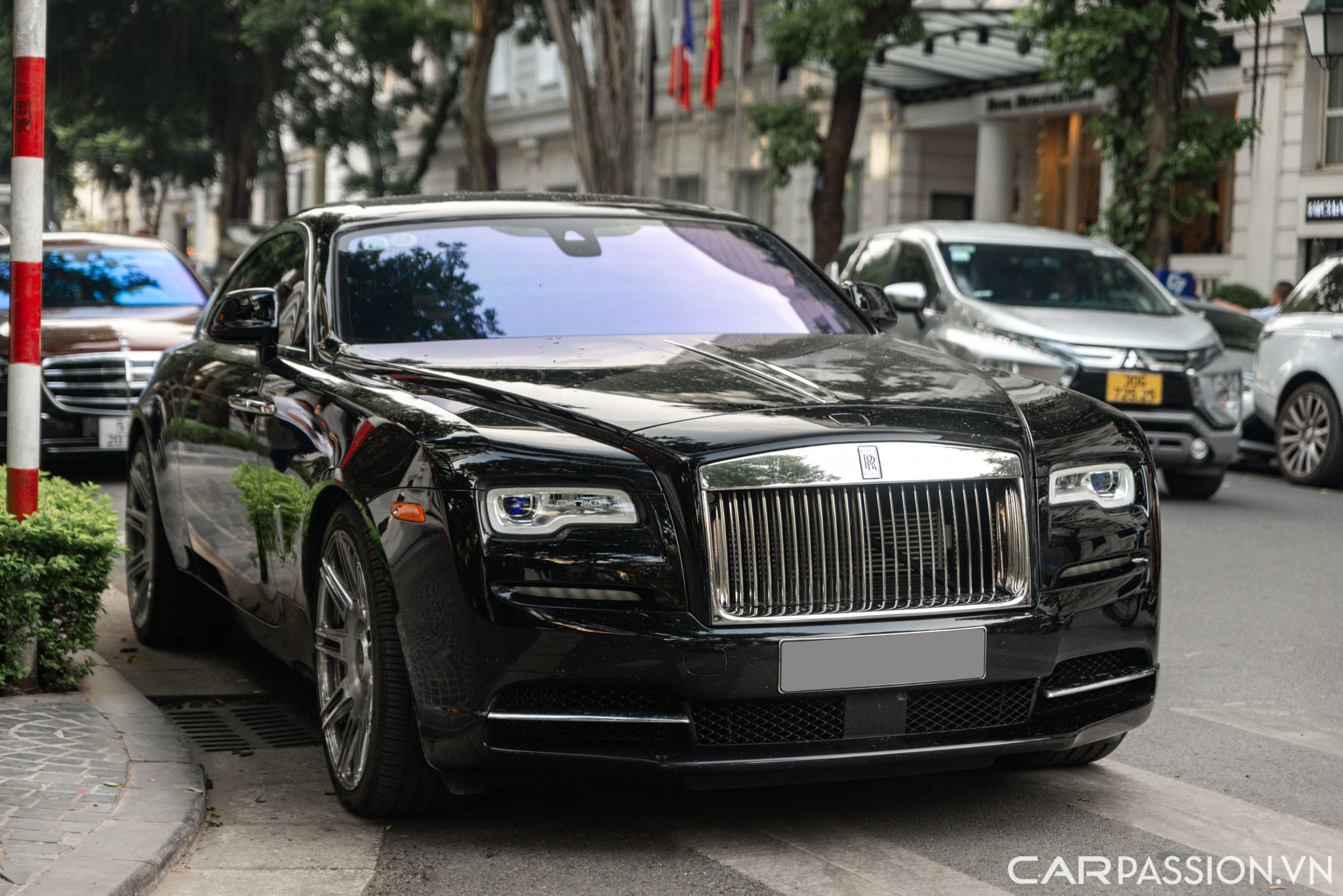 Rolls-Royce Wraith Series II (3).jpg