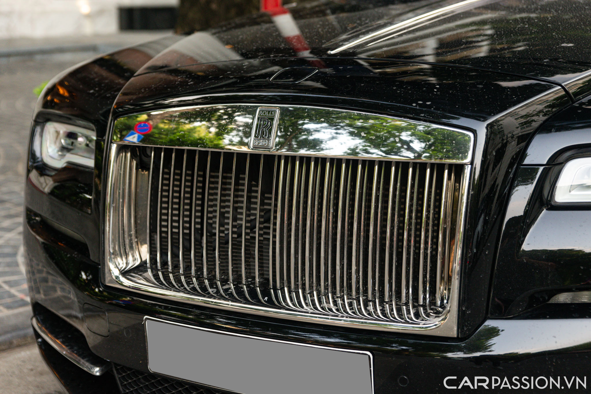 Rolls-Royce Wraith Series II (4).jpg