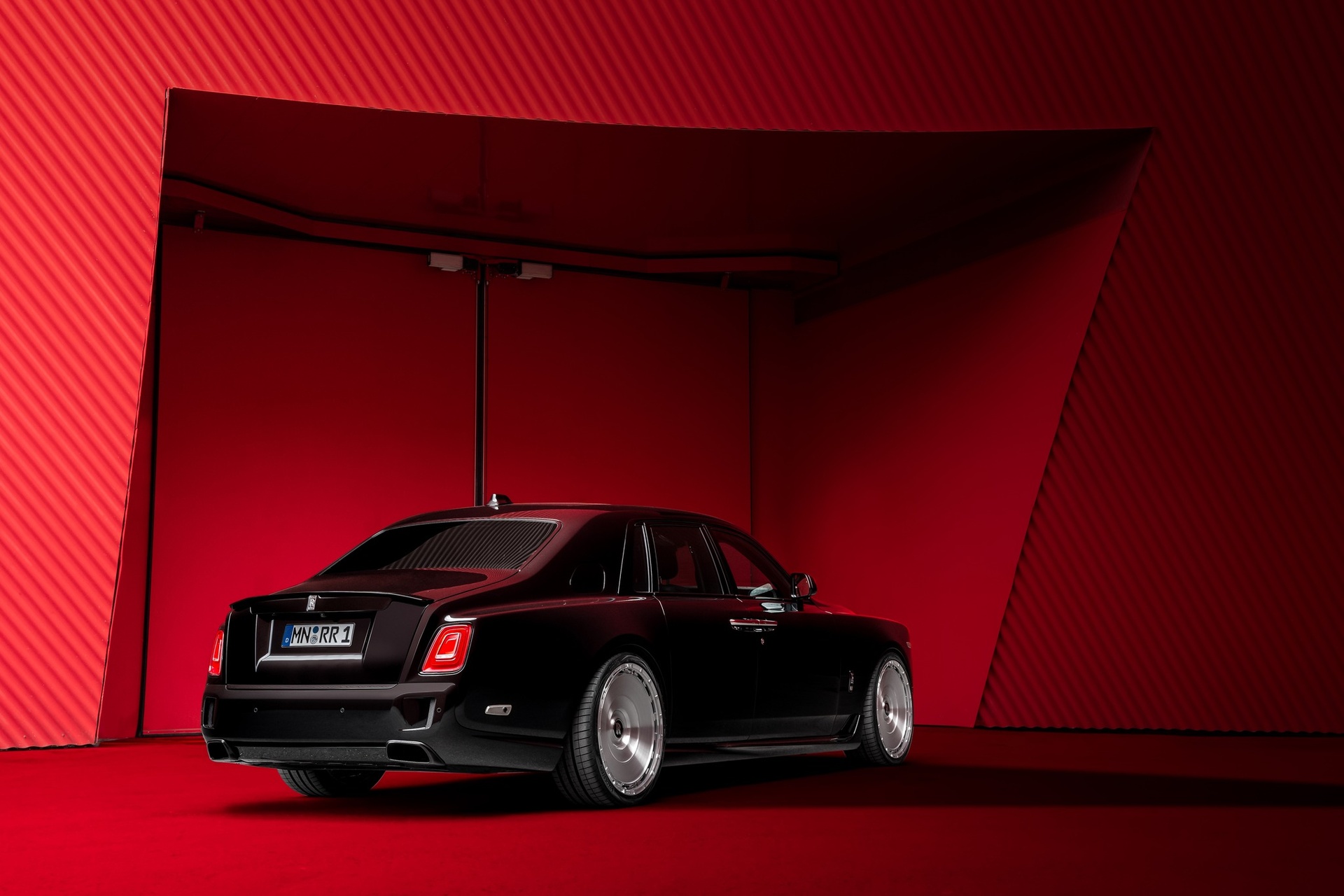 Rolls_Royce_Phantom_Series_II_Novitec_Spofec_9.jpg