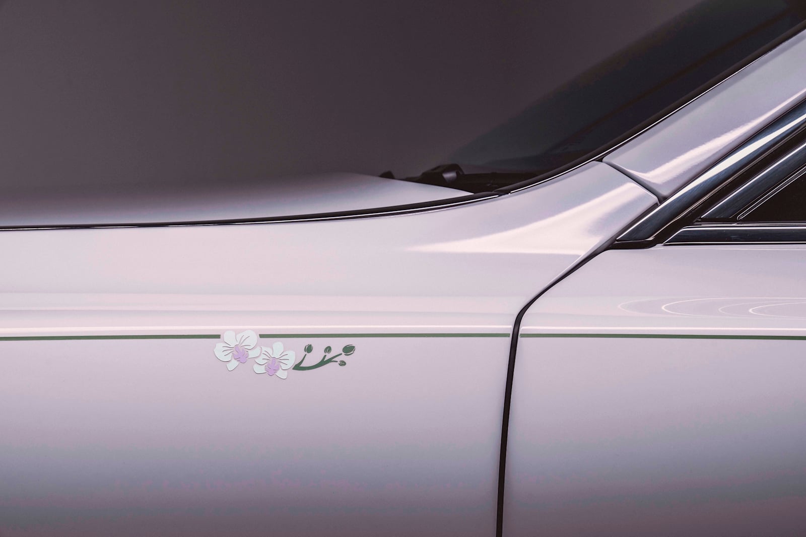 rollsroyce-phantom-orchid-05.jpg