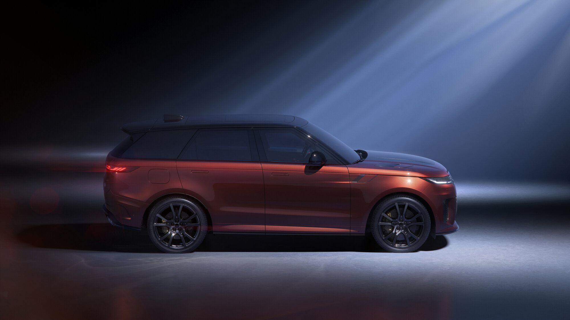 RRS_SV_Carbon_Side_On_16x9_8K_SH004_PR.jpeg
