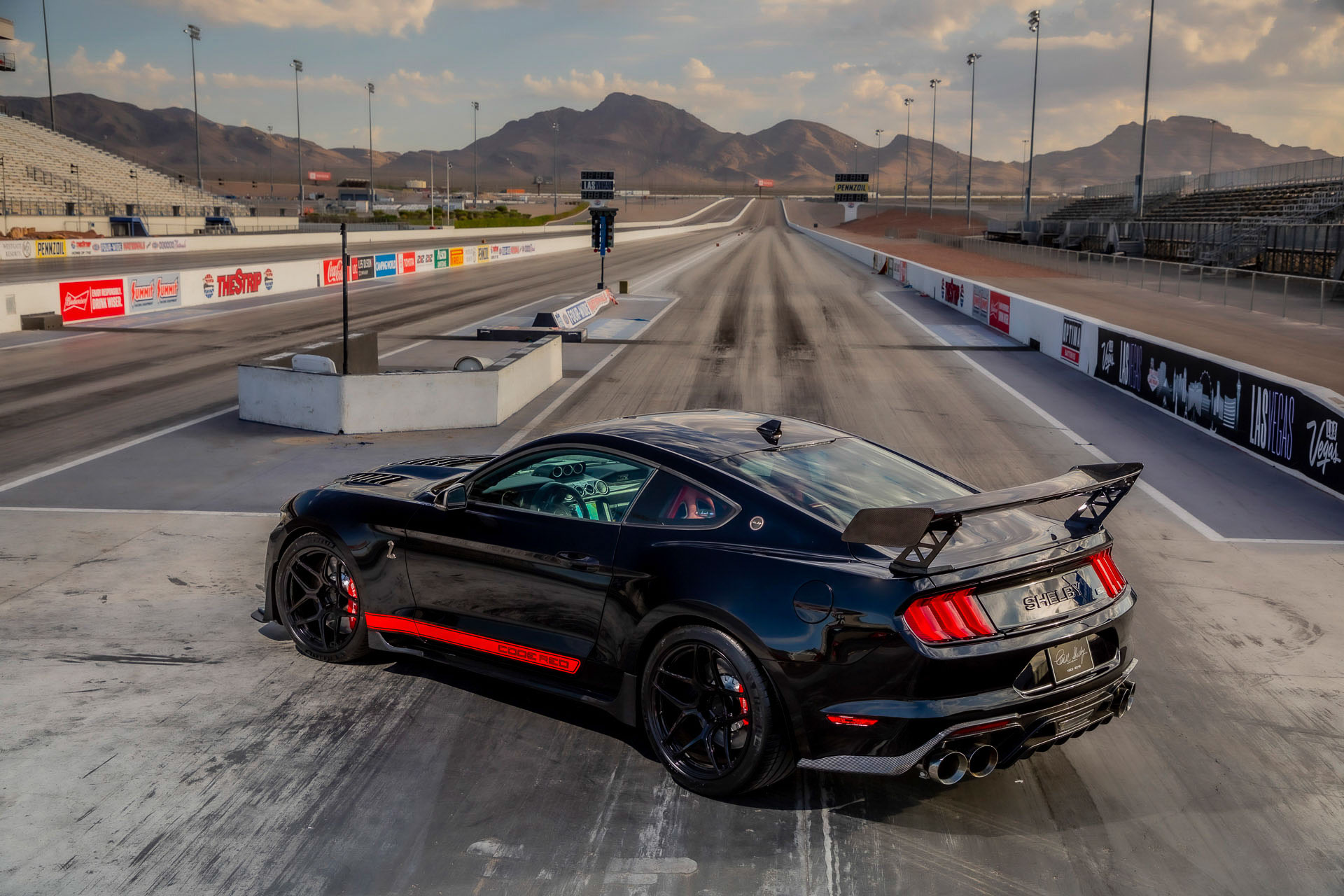 Shelby GT500 Code Red (8).JPG