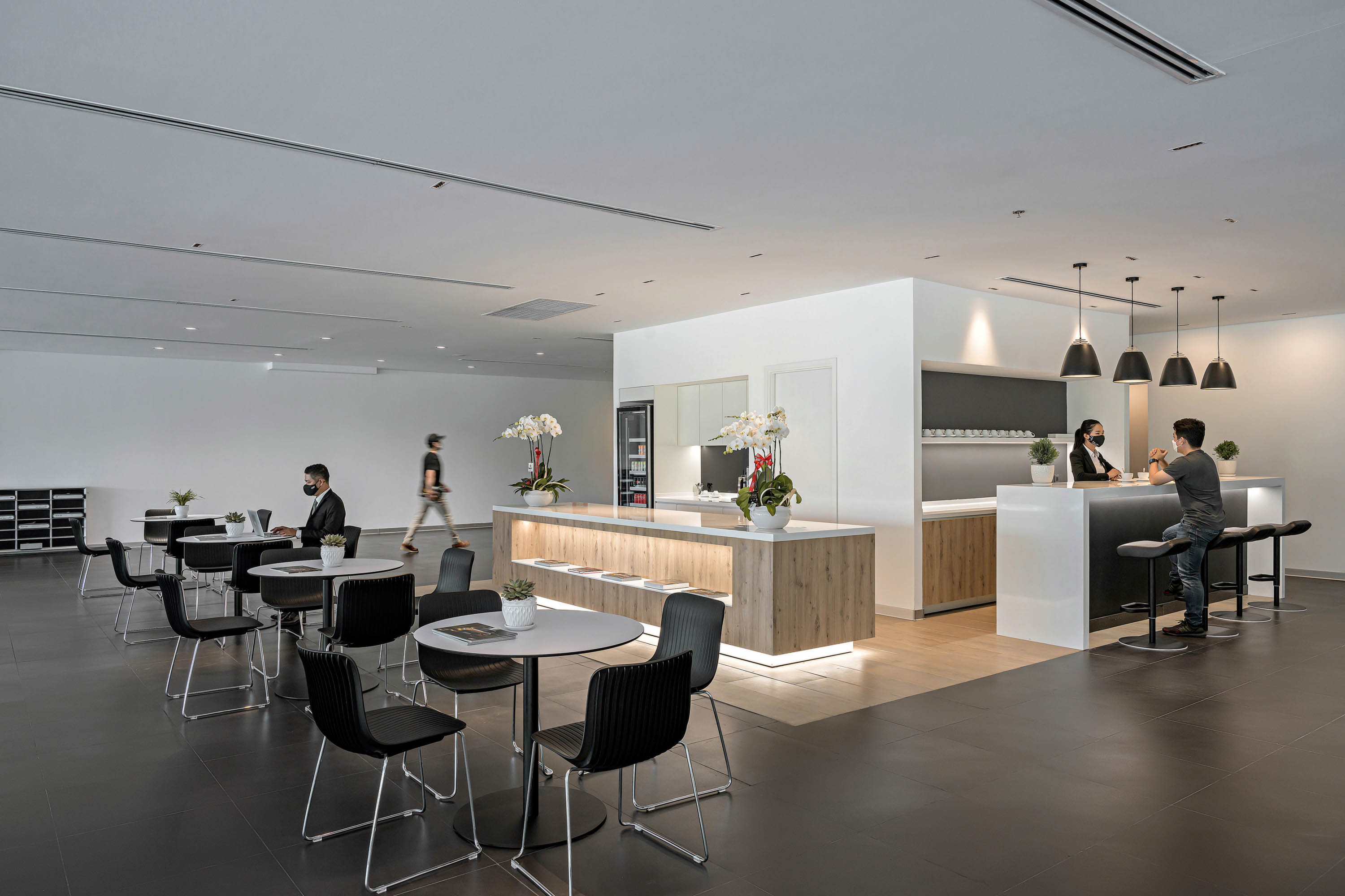 showroom-audi-tan-binh-khai-truong-anh-_12.jpg