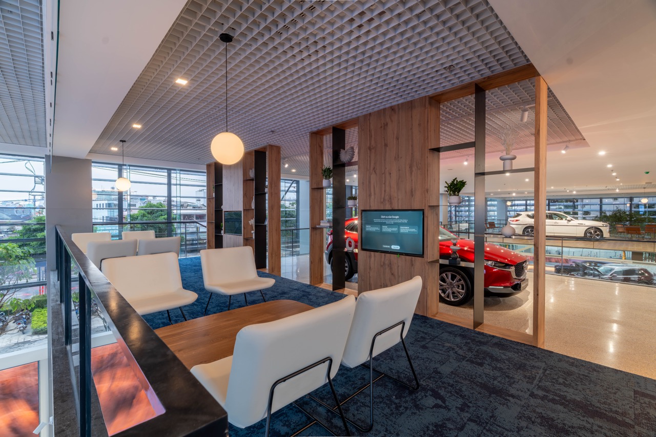 showroom Mazda Flagship-anh-7.jpeg