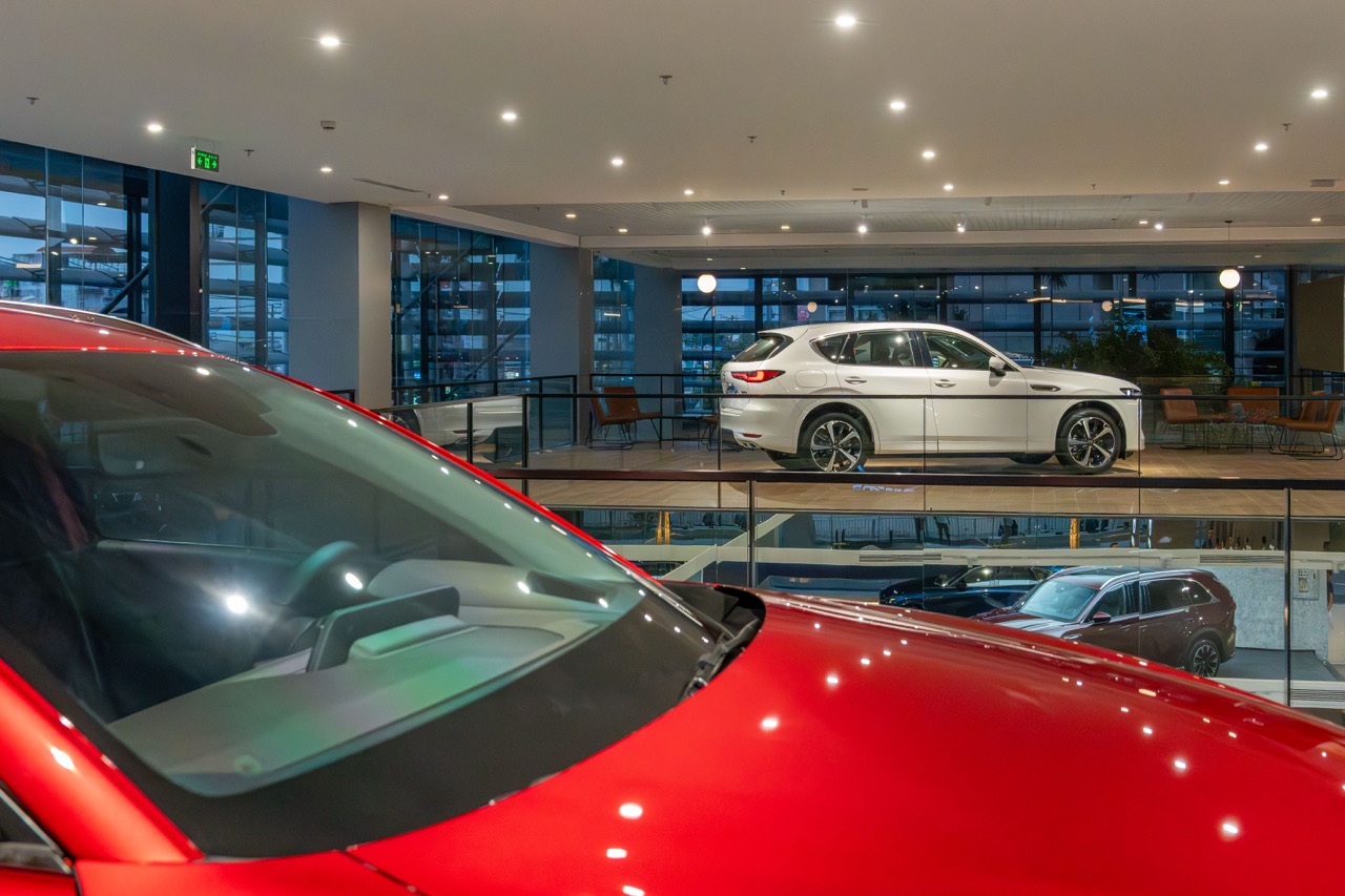 showroom Mazda Flagship-anh-8.jpeg