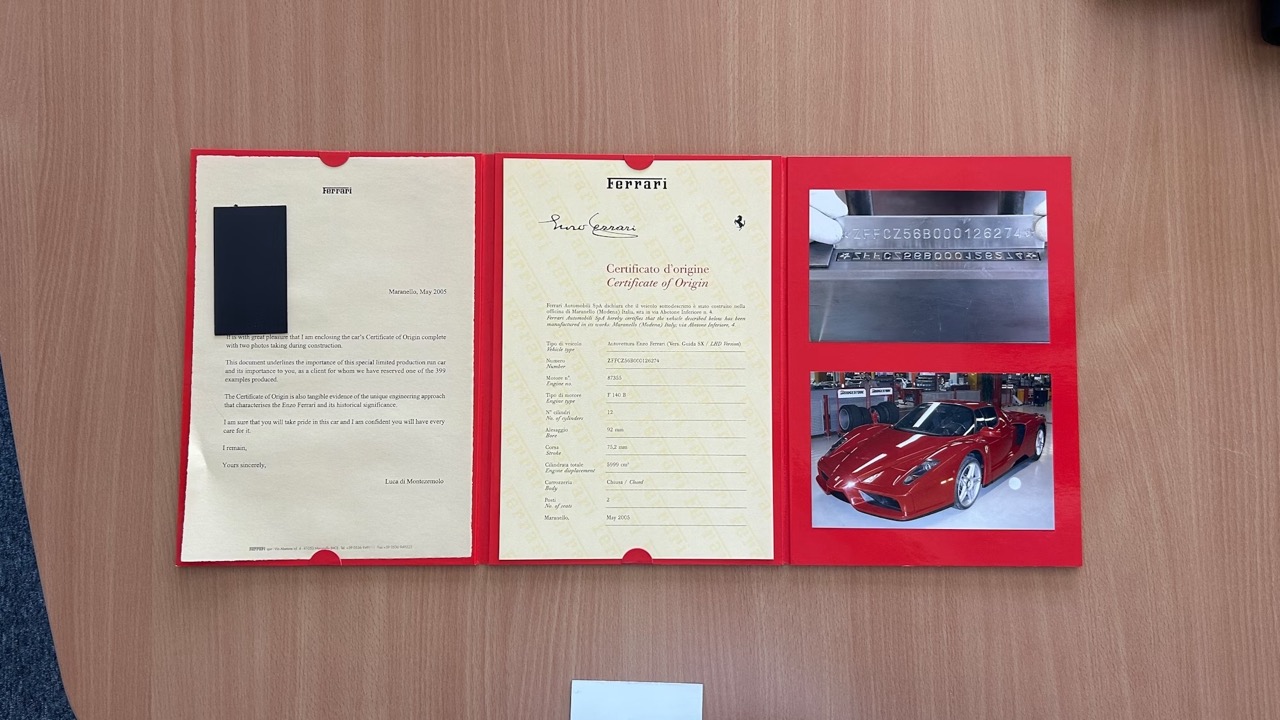 sieu-xe-ferrari-enzo-anh-2.jpeg