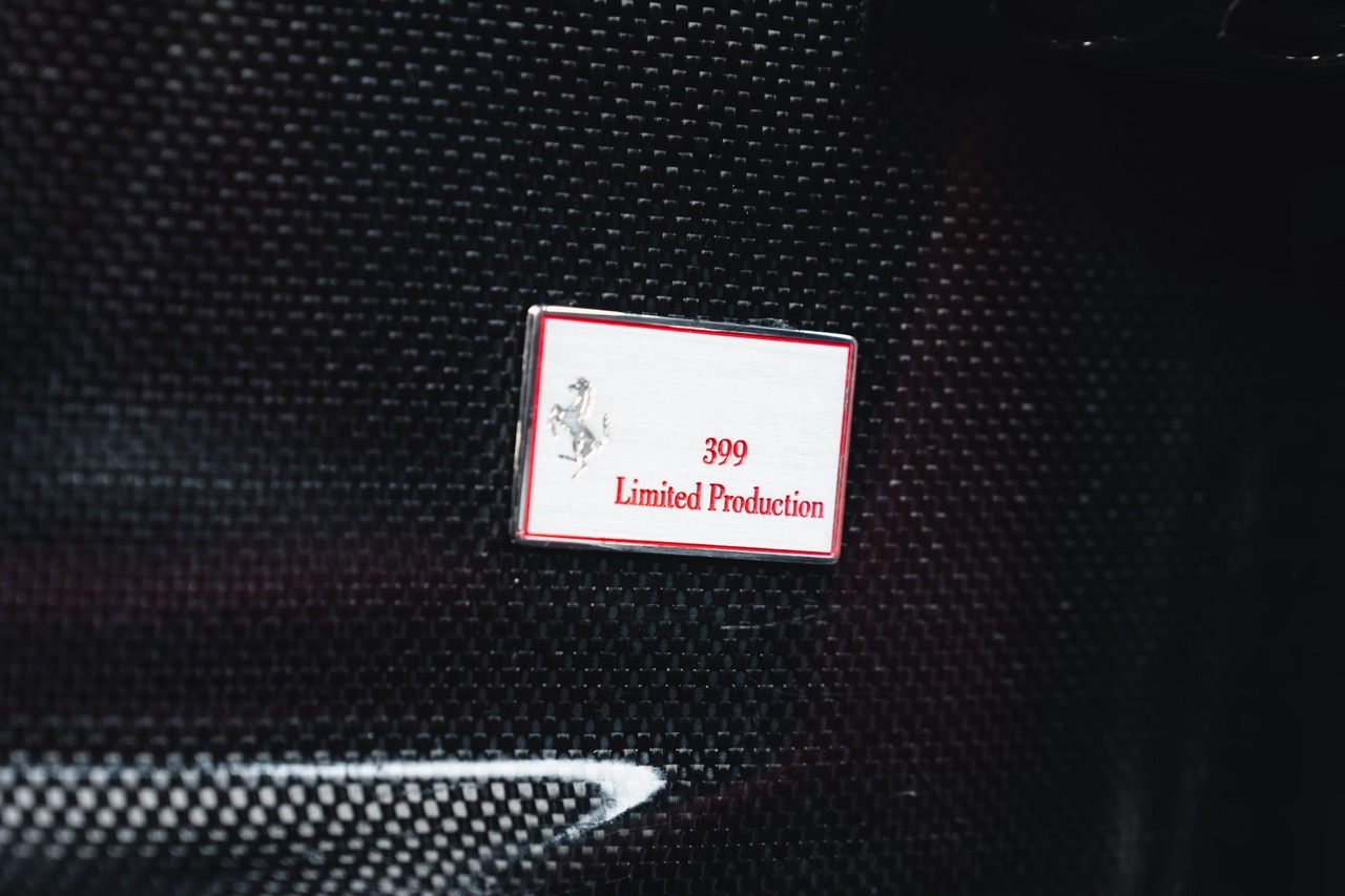 sieu-xe-ferrari-enzo-anh-7.jpeg