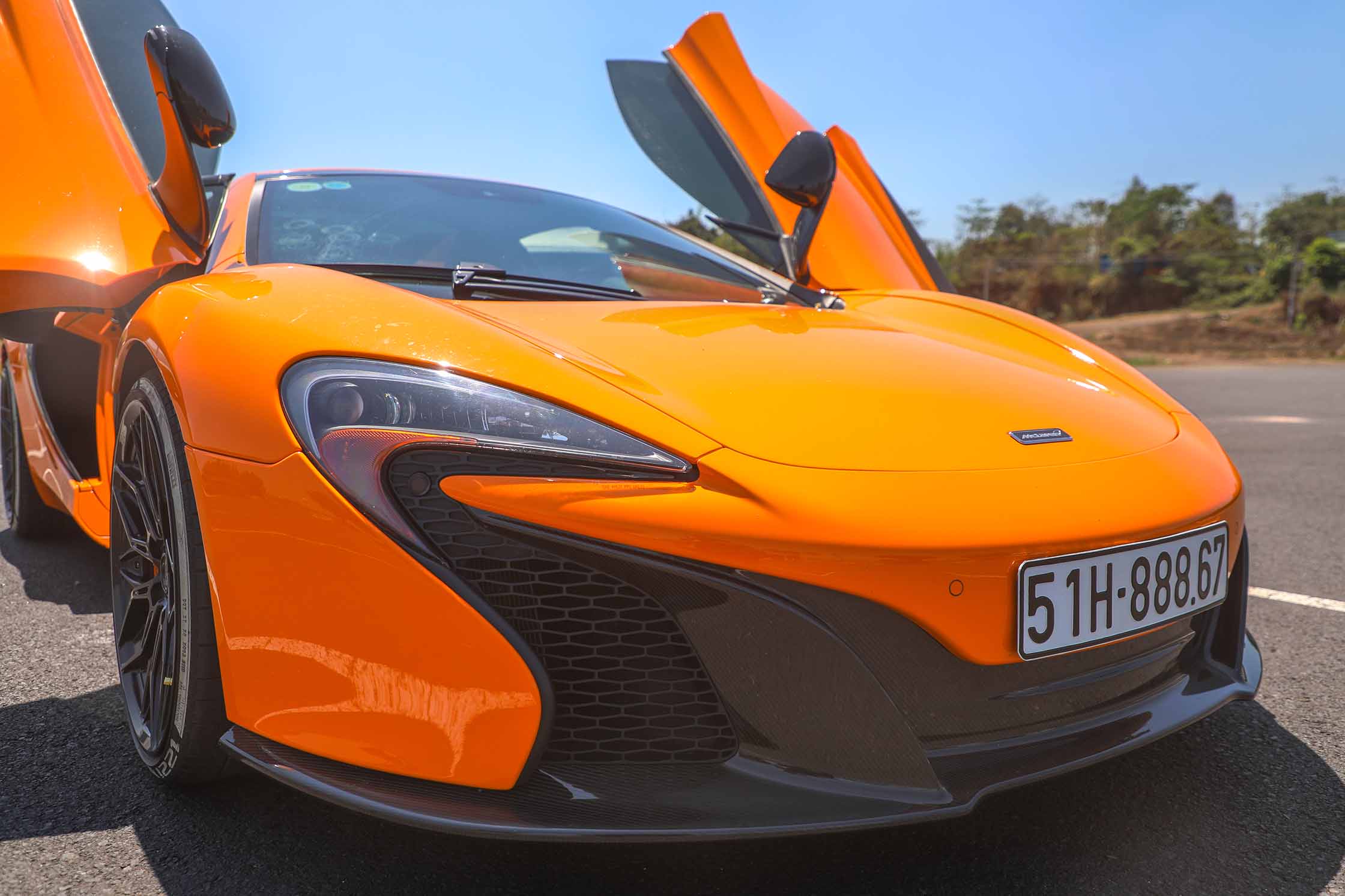sieu-xe-mclaren-650s-chu-nha-hang-bao-ngu-anh-25.jpg