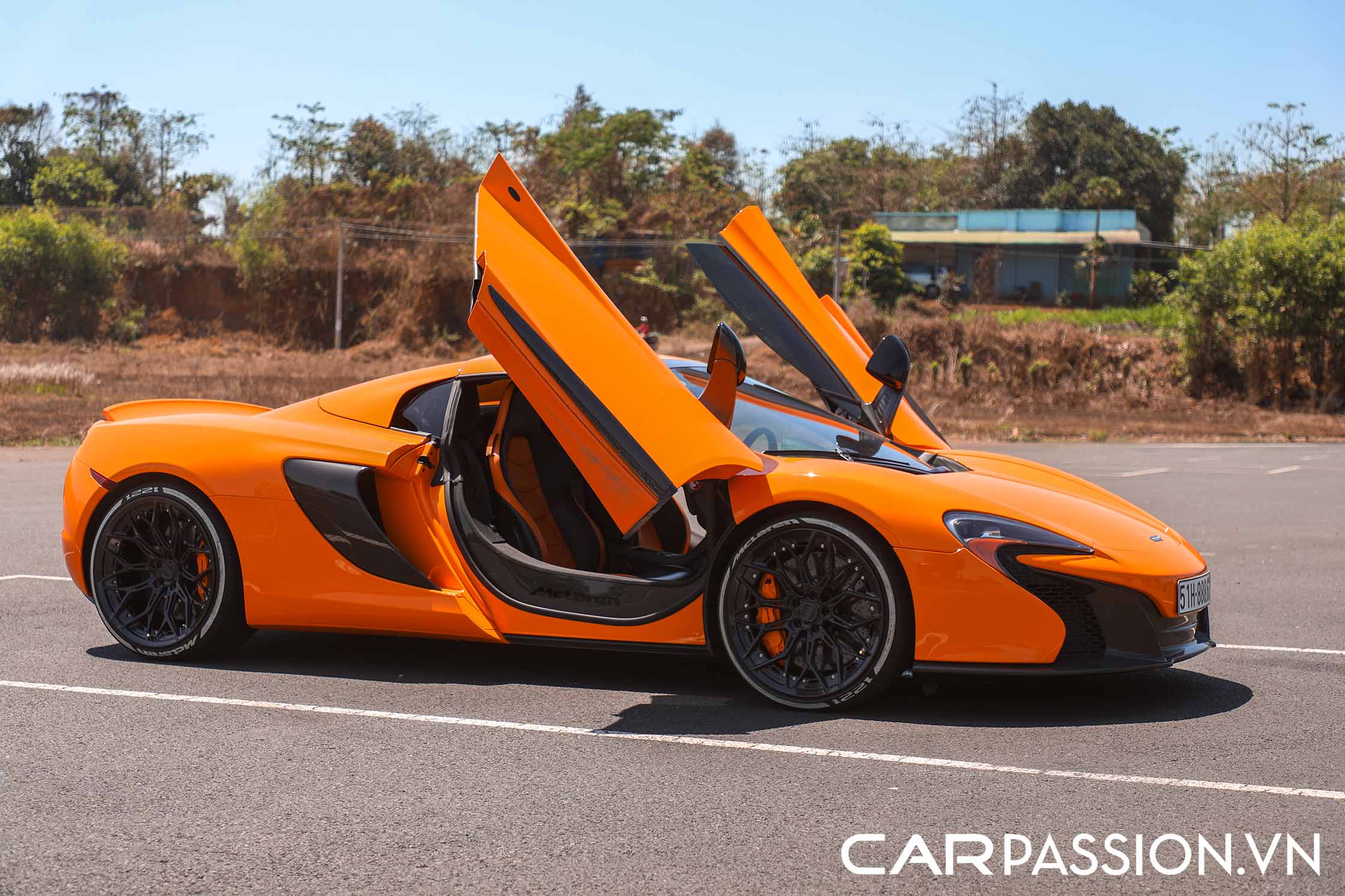 sieu-xe-mclaren-650s-chu-nha-hang-bao-ngu-anh-32.jpg