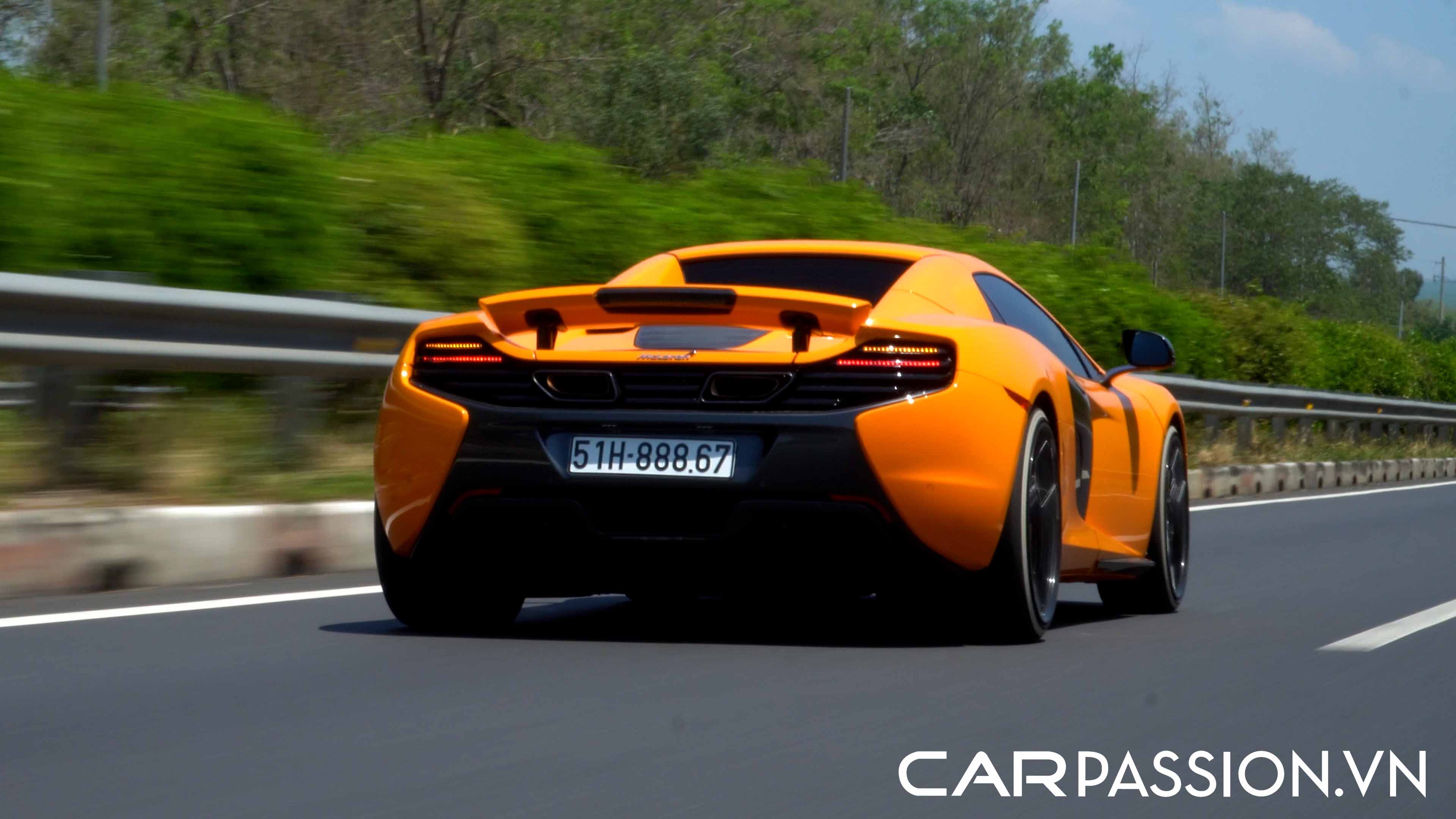 sieu-xe-mclaren-650s-chu-nha-hang-bao-ngu-anh-4.jpg