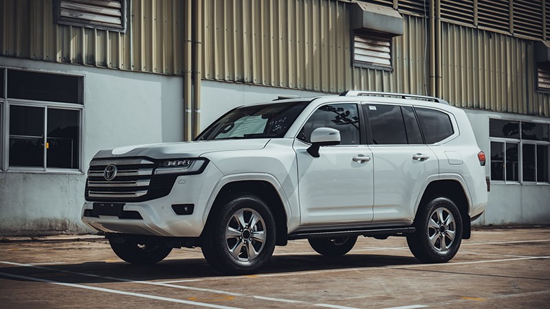 so-sanh-toyota-land-cruiser-2020-lc300-co-gi-moi-anh-15.jpg