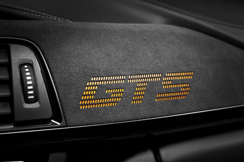 soi-alcantara-la-gi-ma-bmw-m-ferrari-lamborghini-anh-2.jpeg