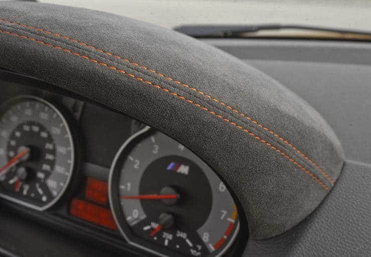 soi-alcantara-la-gi-ma-bmw-m-ferrari-lamborghini-anh-5.jpeg