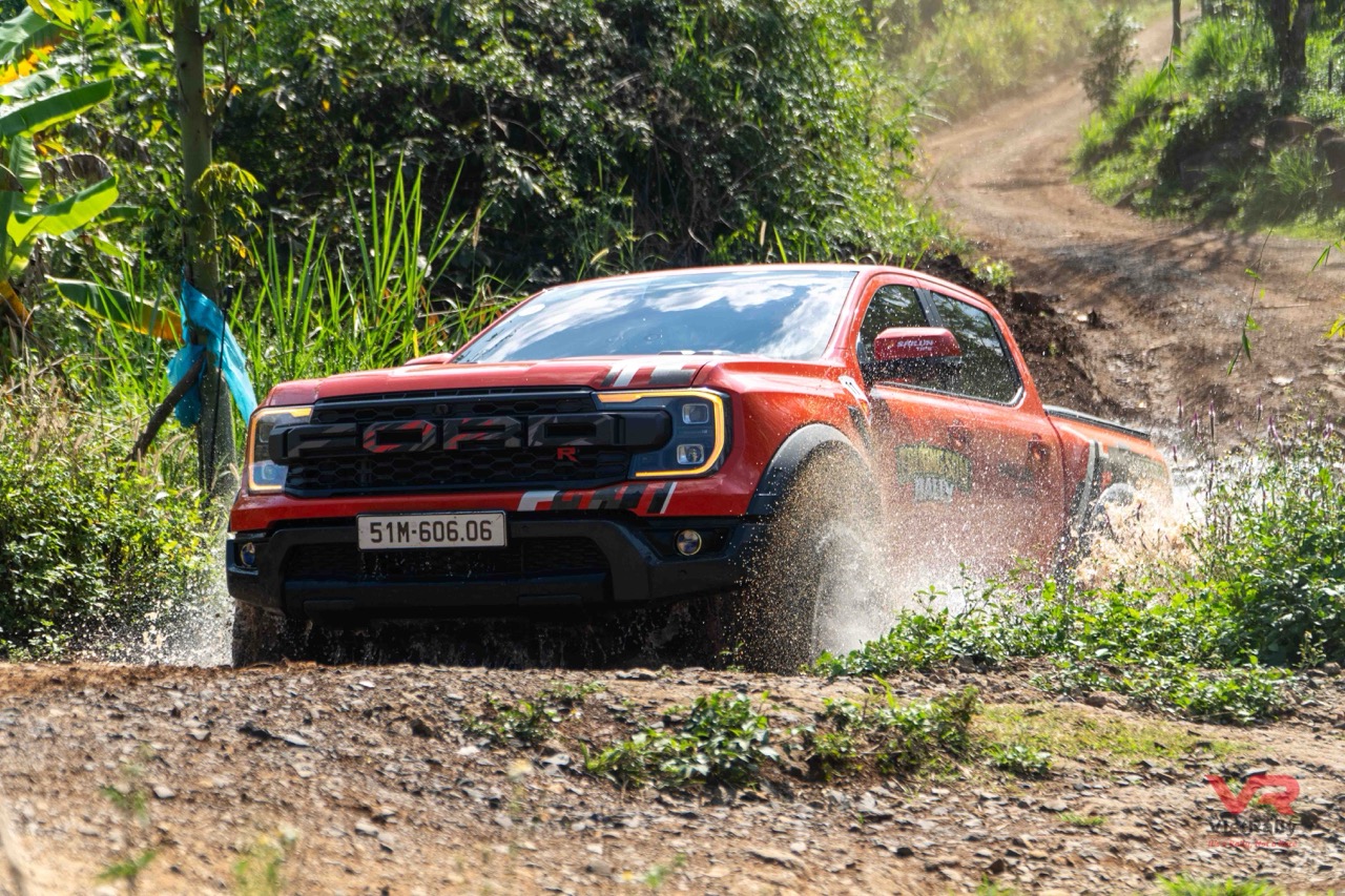 sony-vr-truong-son-ngay-1-anh--2 Large.jpeg