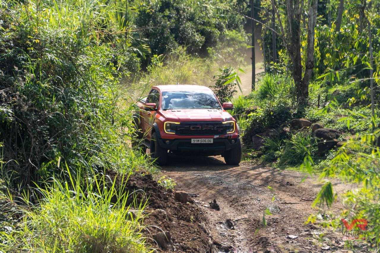 sony-vr-truong-son-ngay-1-anh- Large.jpeg