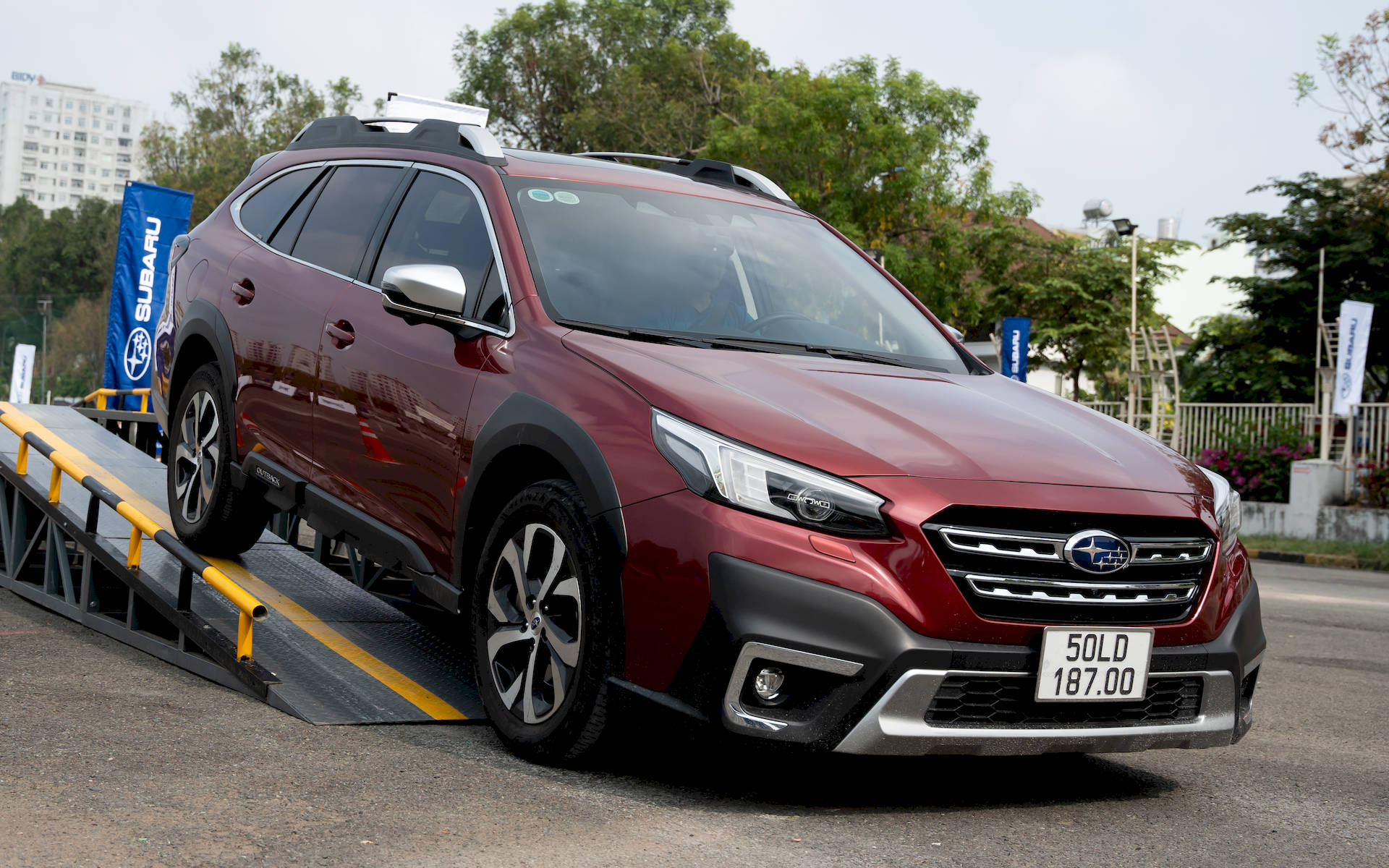 subaru-outback-2021-00.jpg