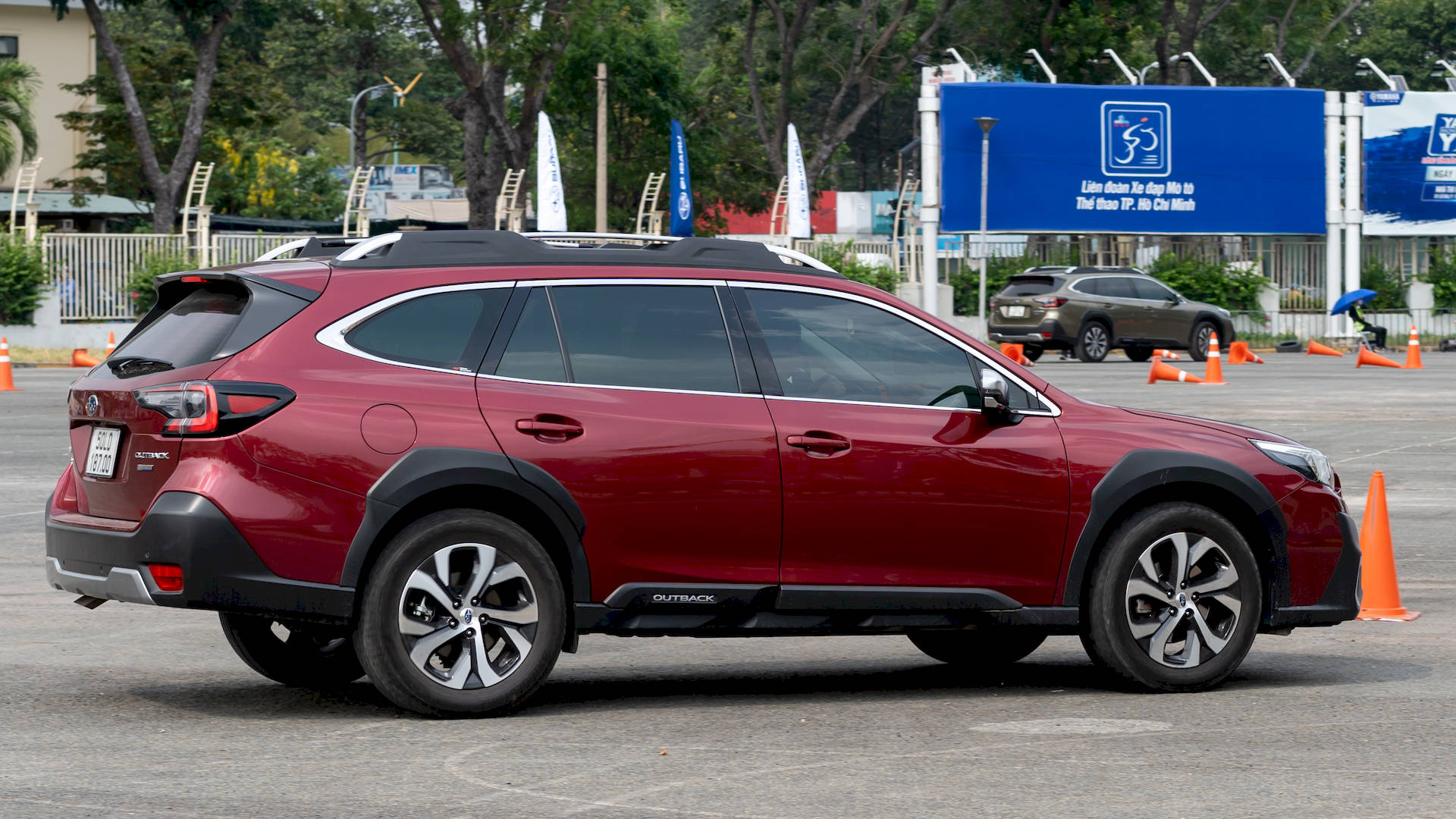 subaru-outback-2021.jpg