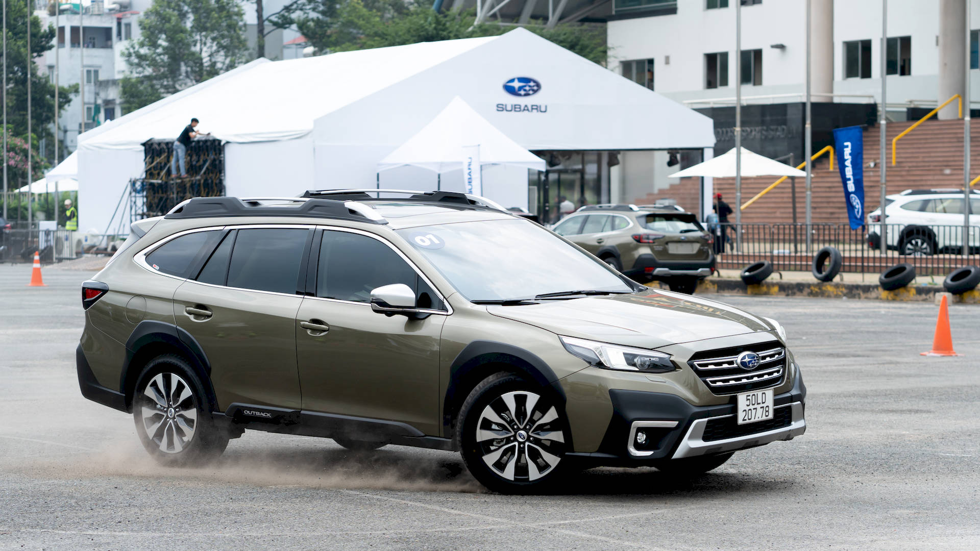 subaru-outback-2023-vanhanh-04.jpg