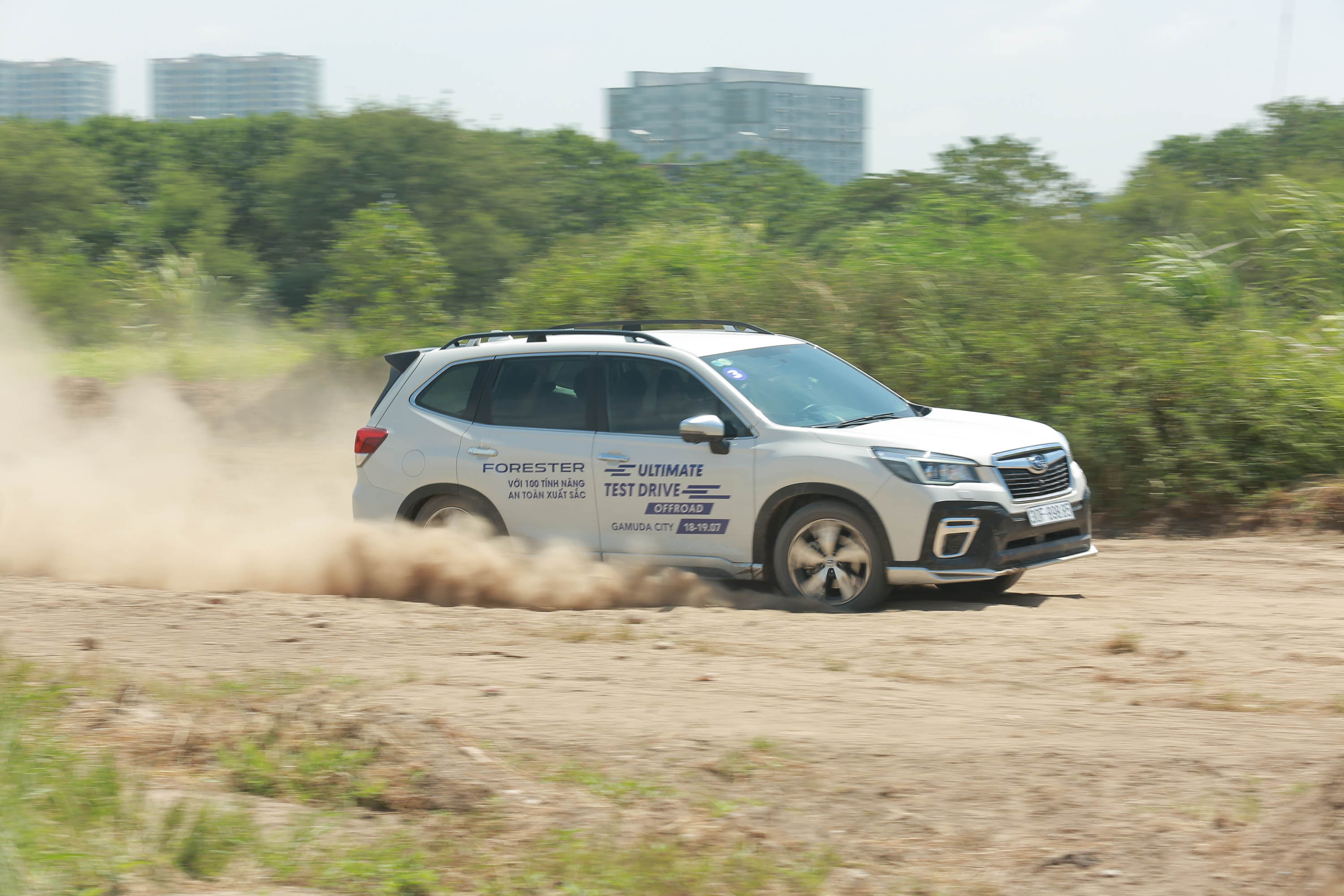 subaru-uu-dai-chao-nam-moi-anh-_3.JPG