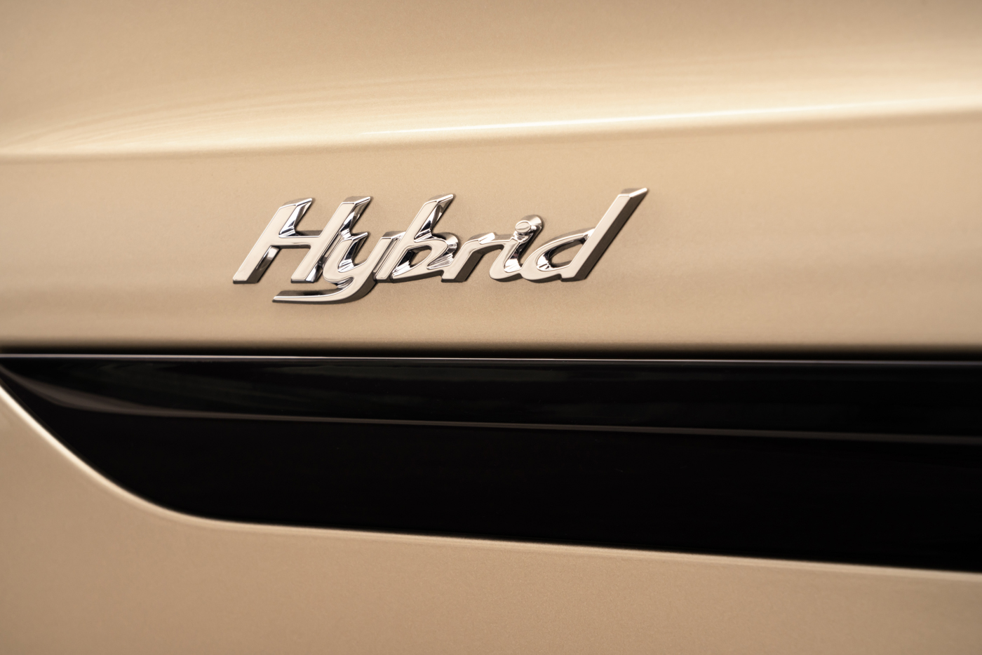 SUV-siêu-sang-Bentley-Bentayga-Hybrid-sẵn-sàng-đến-tay-khách-hàng-tại-Châu-Âu-1.jpg