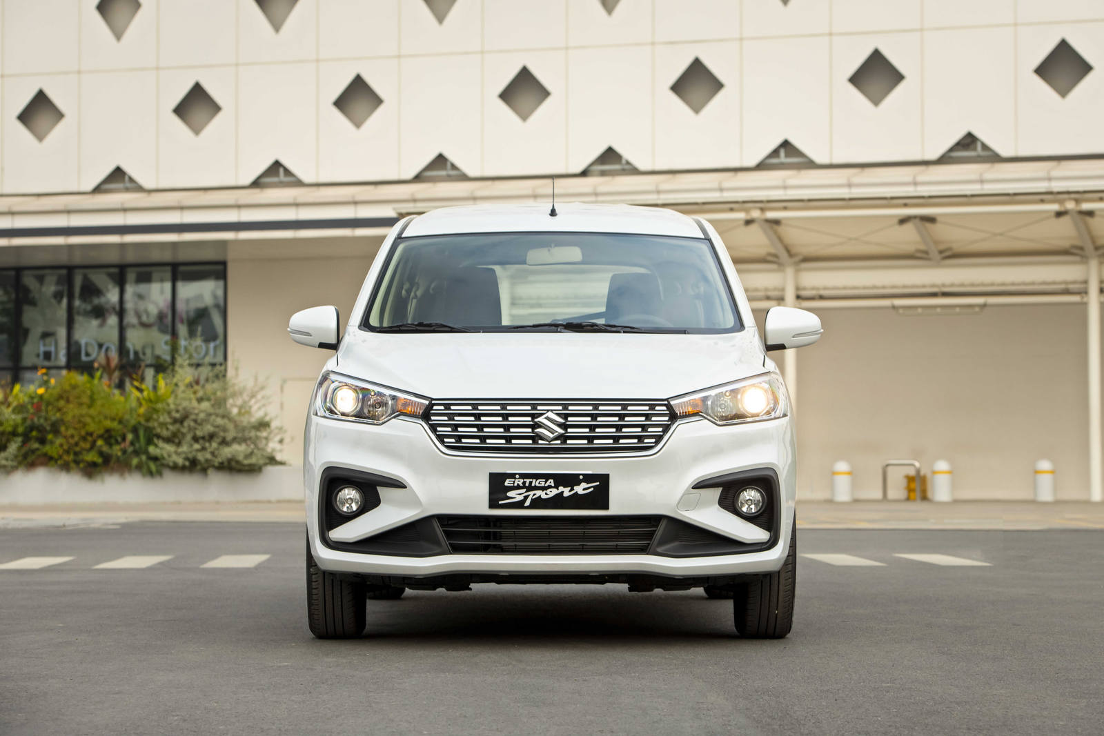 suzuki_ertiga_08.jpg