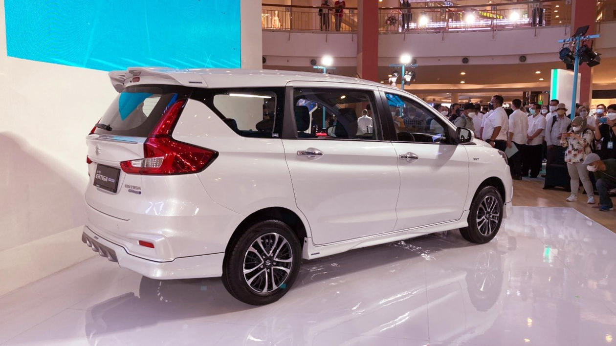 suzukivn_ertigahybrid-05.jpg