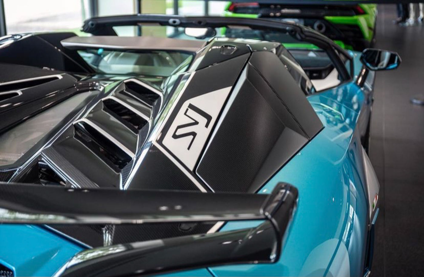 SVJ 63 Roadster Miura (3)-2.JPG