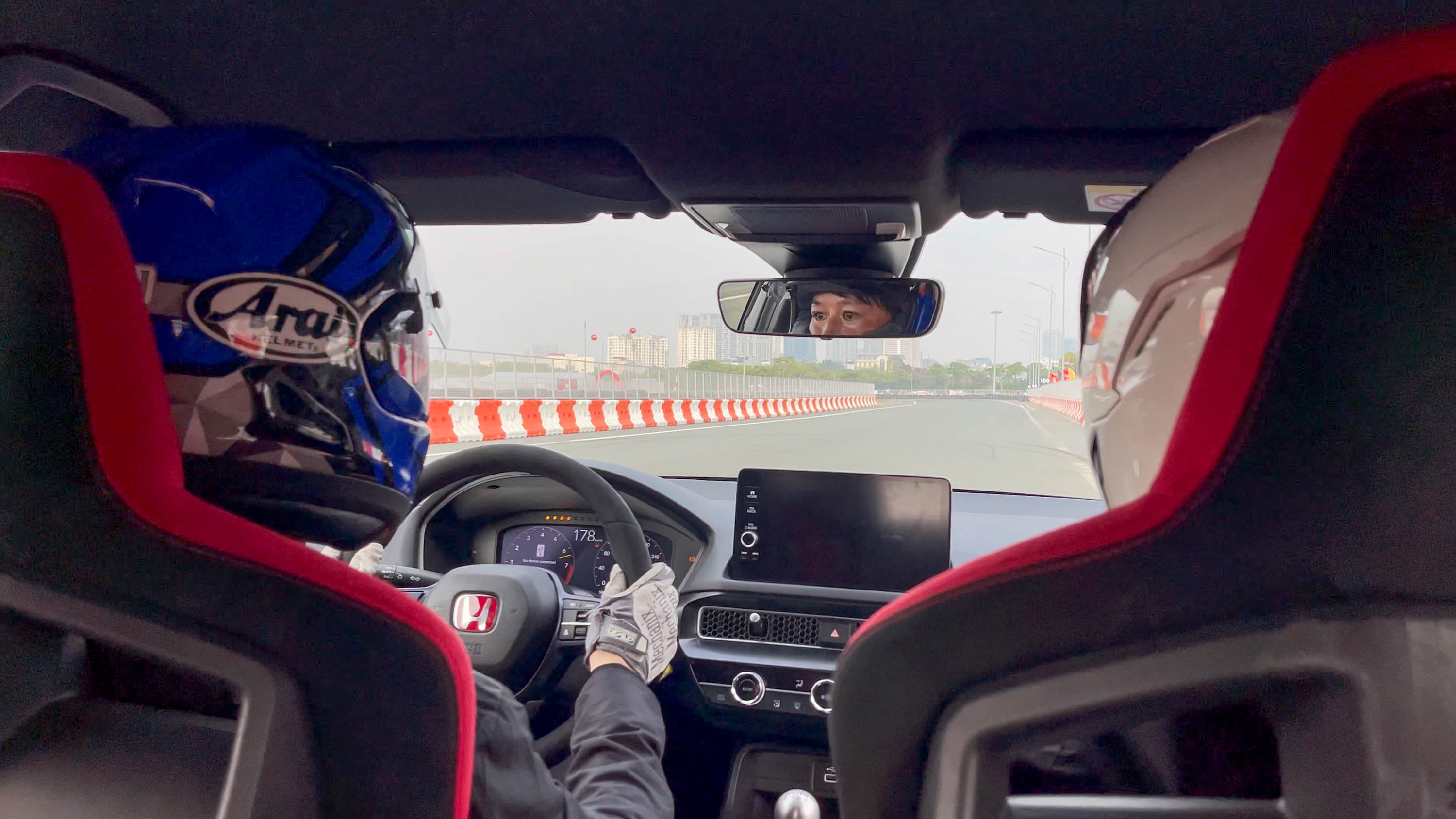 tay-dua-honda-civic-anh-_2.jpg