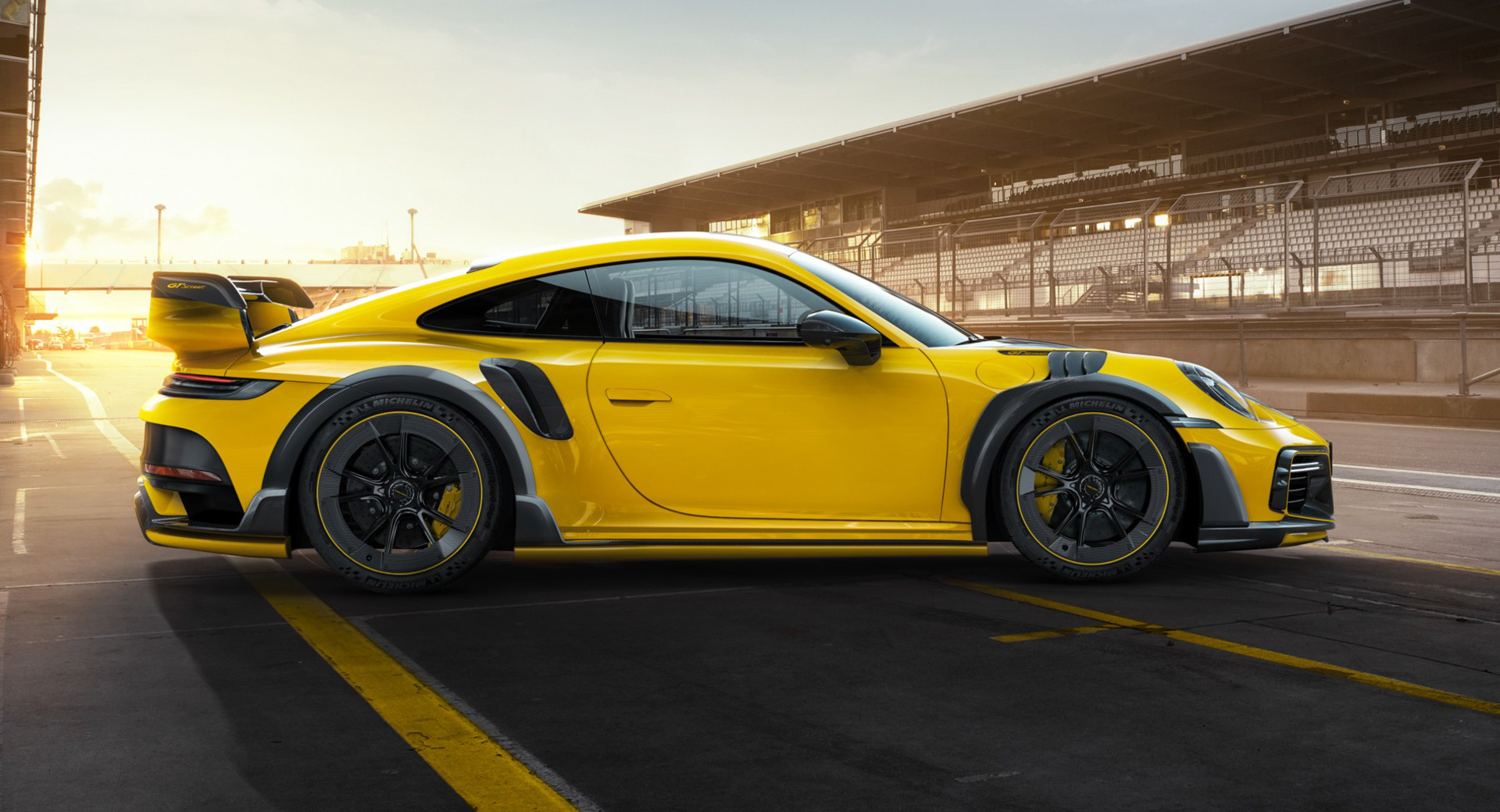 TechArt GTstreet R (2)-2.JPG