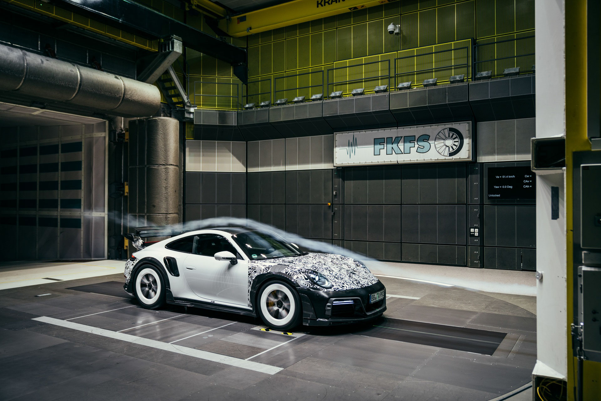 TechArt GTstreet R (9).JPG