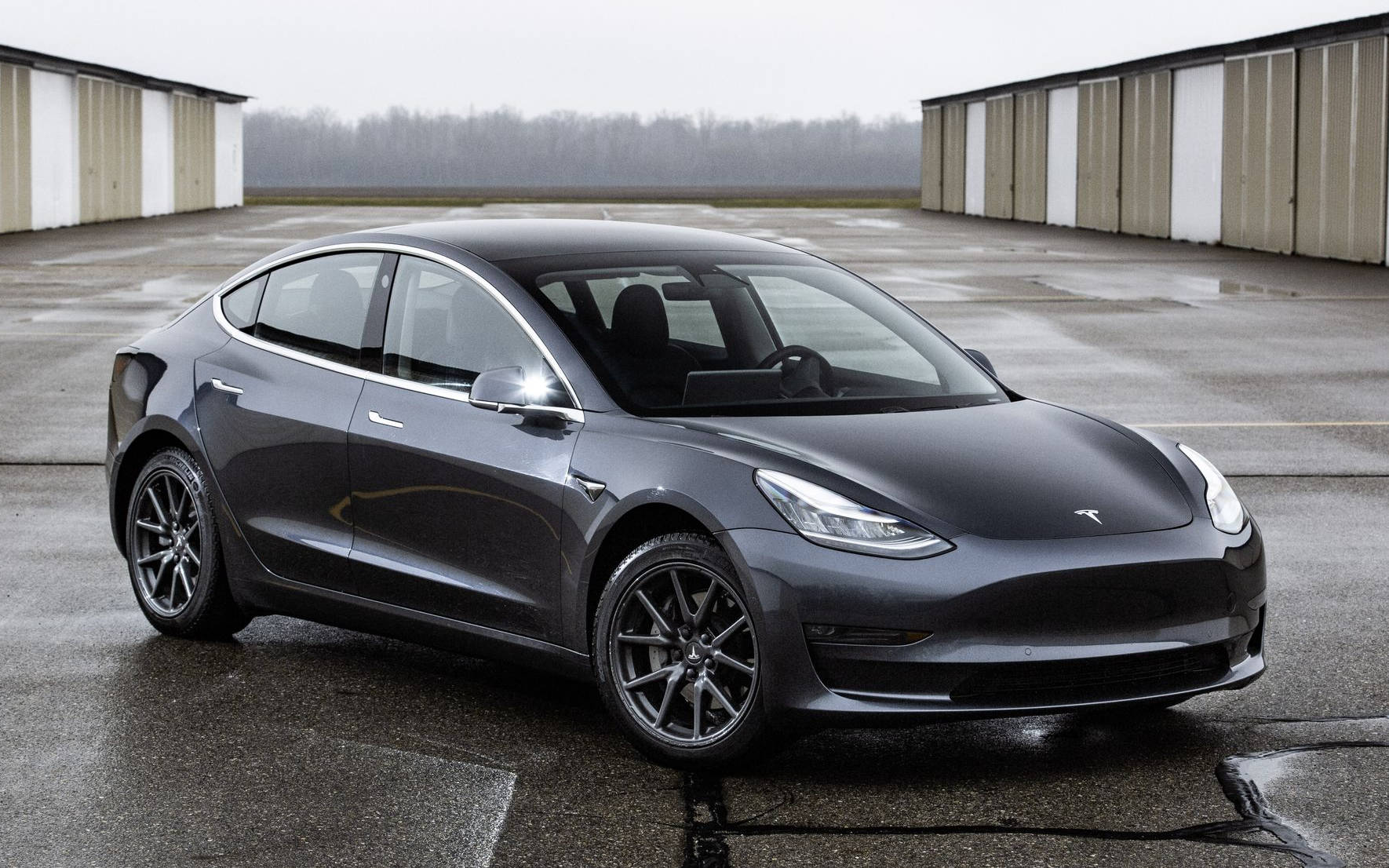 tesla-model3.jpg
