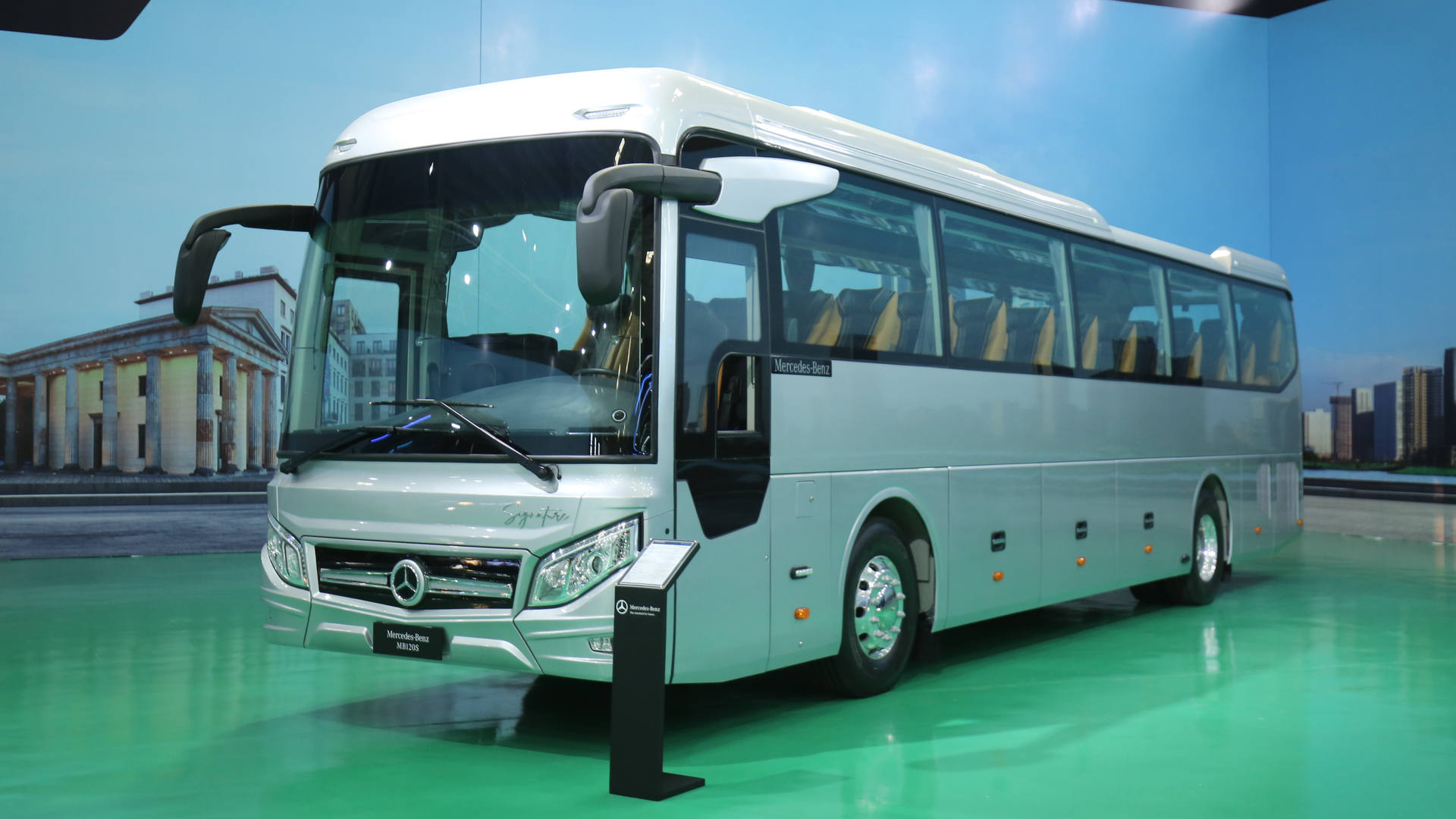 thaco_mercedes_bus_01.jpg