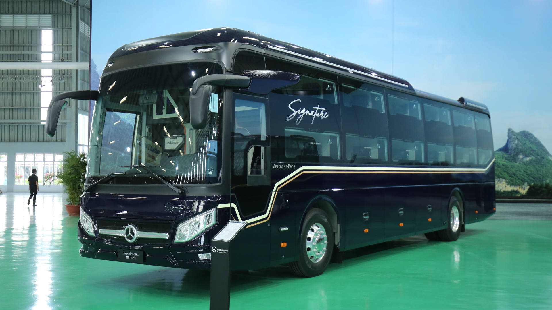 thaco_mercedes_bus_07.jpg