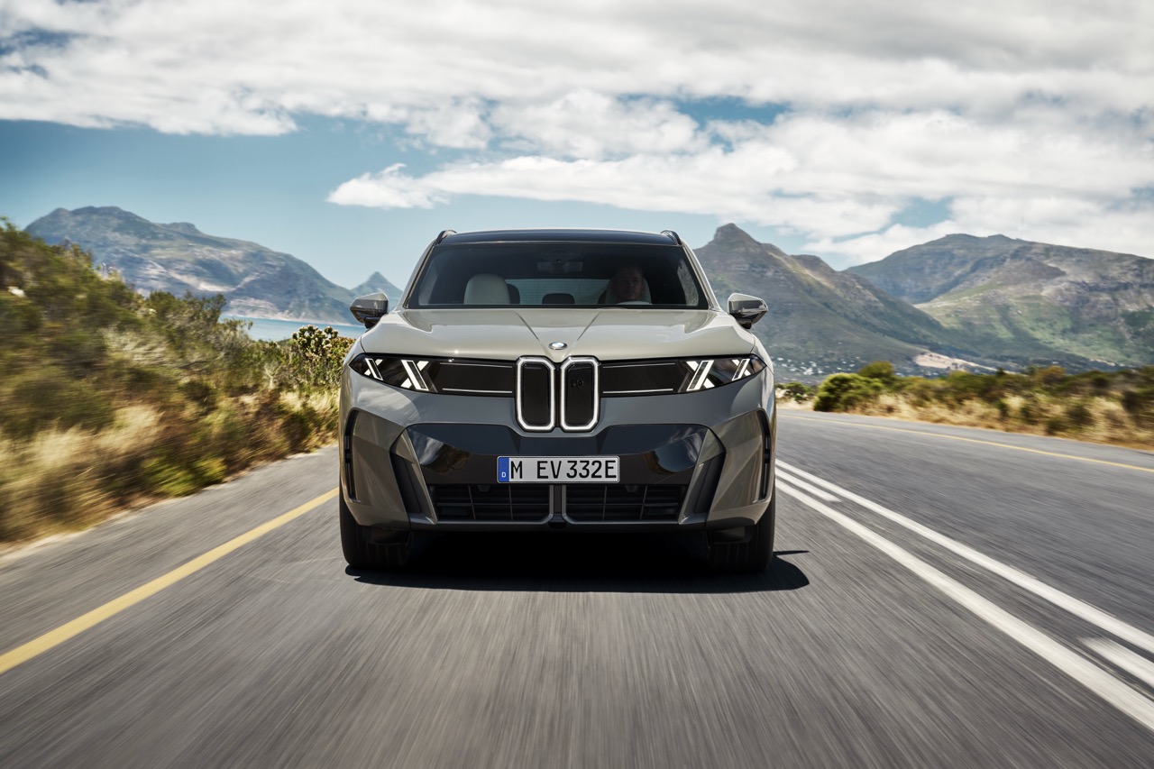the-new-bmw-x5-and-i-anh-4.jpeg