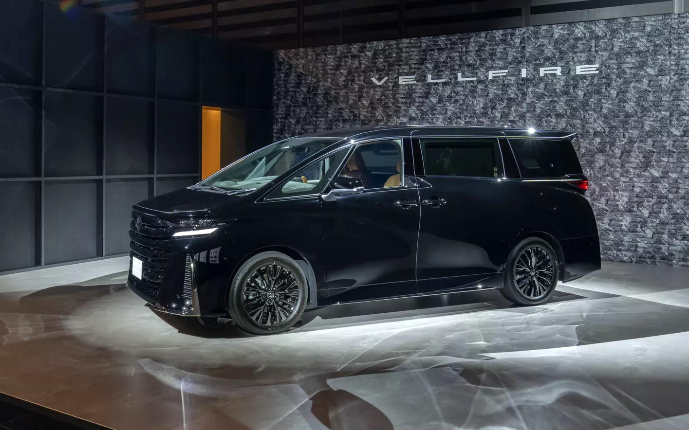 Toyota-Alphard-Vellfire-2024-03.jpg