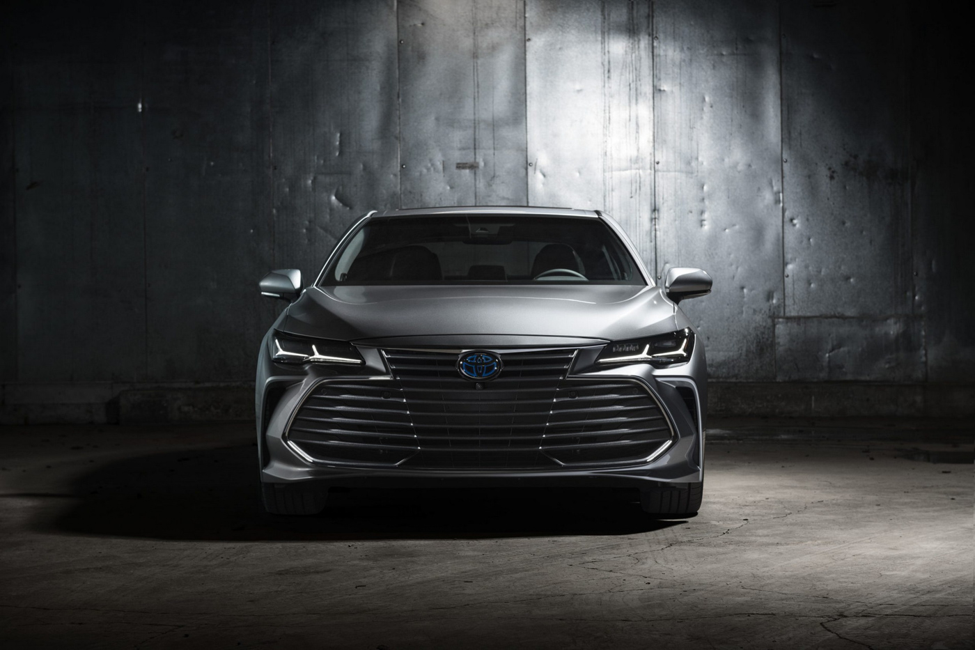 Toyota Avalon (1).JPG