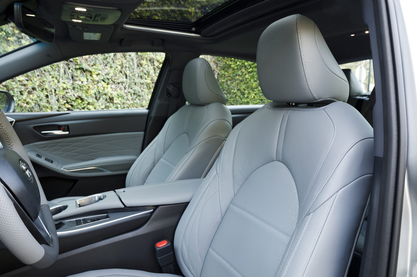 Toyota Avalon (18).JPG