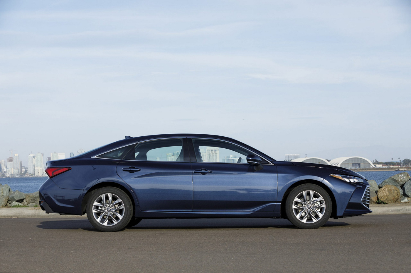 Toyota Avalon (3).JPG