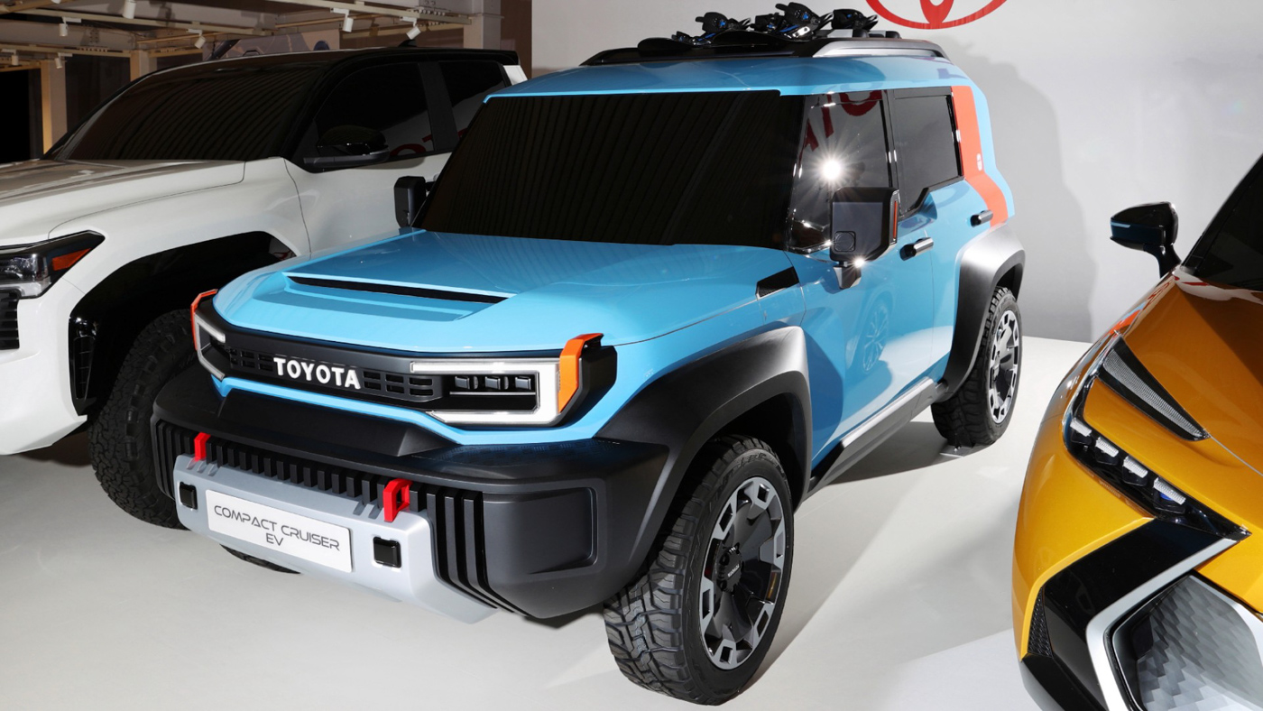Toyota Compact Cruiser EV (1).JPG
