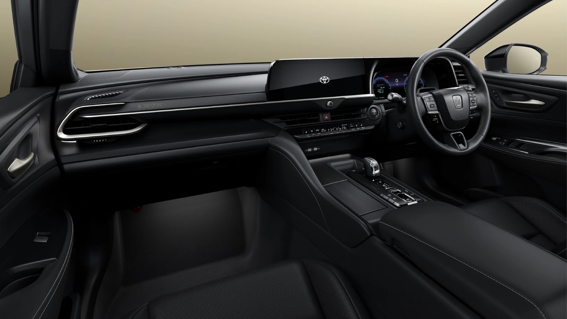 toyota-crown-anh-21.jpeg