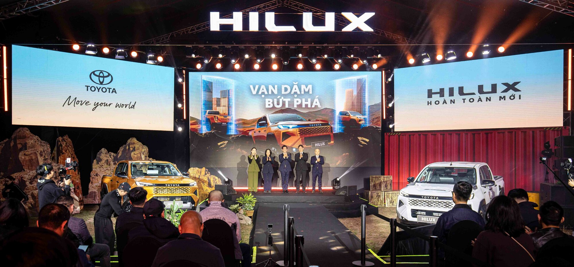 Toyota Hilux hoàn toàn mới 2026-anh-_10.jpg