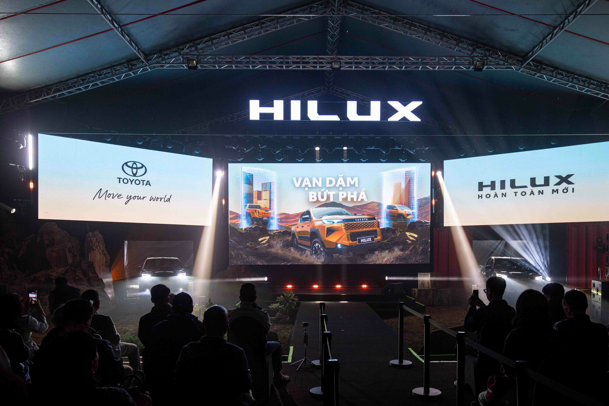 Toyota Hilux hoàn toàn mới 2026-anh-_7.jpg